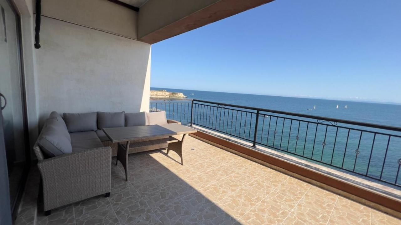 Апартаменти И Студия В Комплекс Акротирия Nesebar Exterior photo