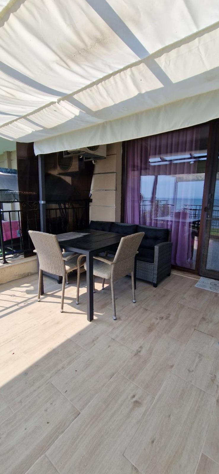 Апартаменти И Студия В Комплекс Акротирия Nesebar Exterior photo