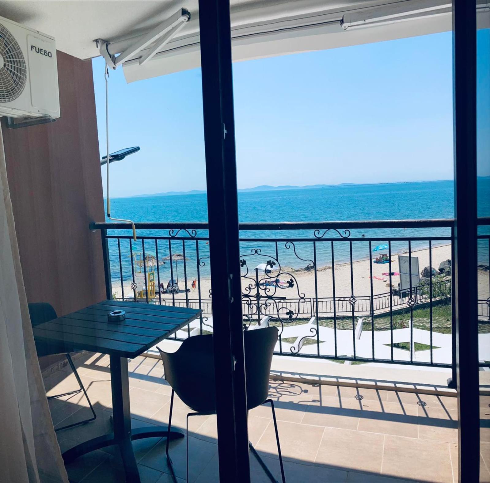 Апартаменти И Студия В Комплекс Акротирия Nesebar Exterior photo