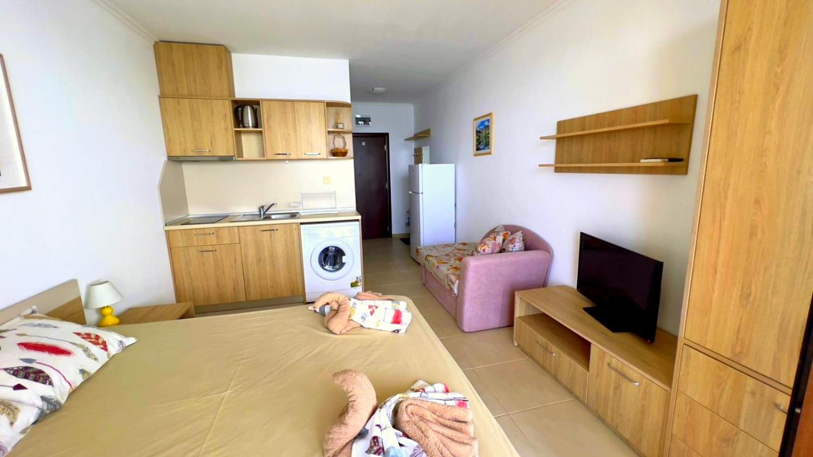 Апартаменти И Студия В Комплекс Акротирия Nesebar Exterior photo