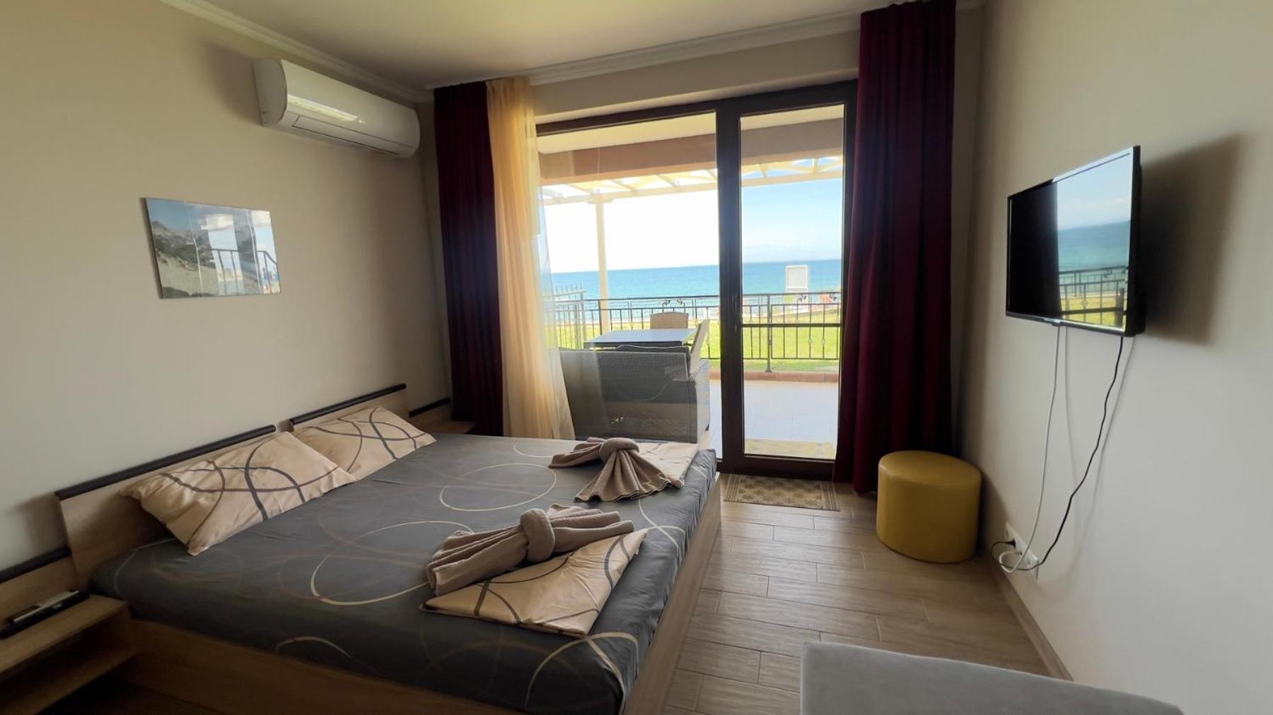 Апартаменти И Студия В Комплекс Акротирия Nesebar Exterior photo